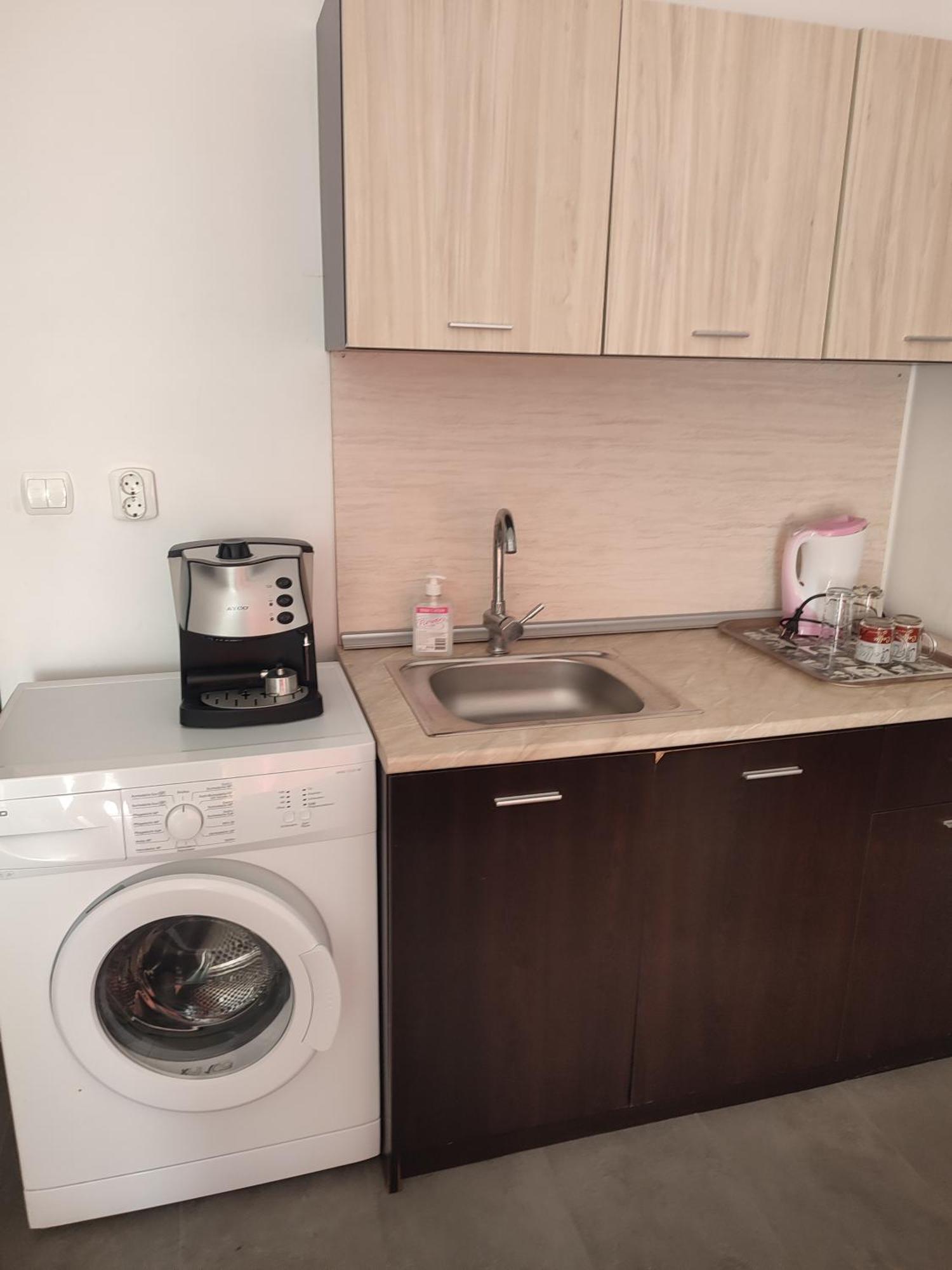 Апартамент Жанет Apartment Поморие Екстериор снимка
