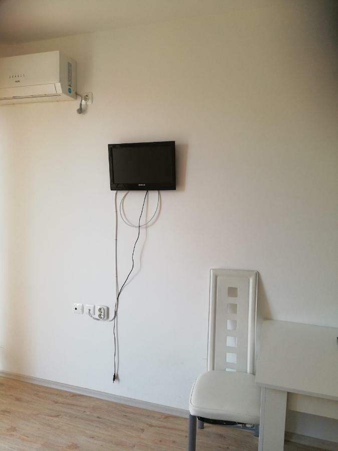 Апартамент Жанет Apartment Поморие Екстериор снимка